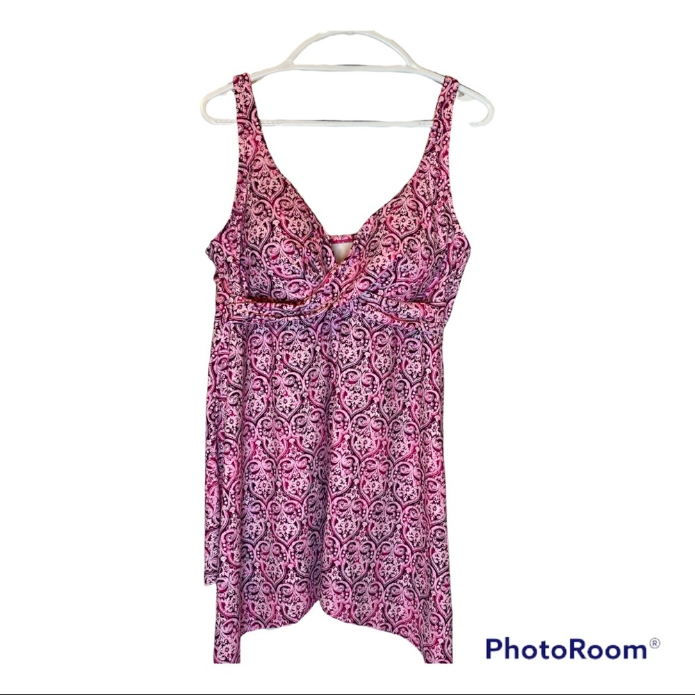 NWT 2pc Twist Vneck Hankie Hem Swimdress Set Swimsuits For All